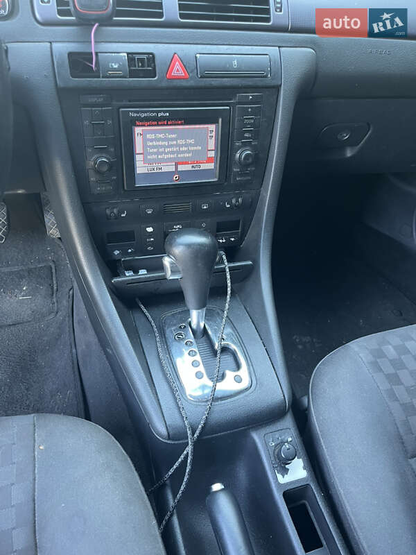 Седан Audi A6 2003 в Киеве