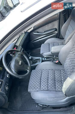 Универсал Audi A6 2000 в 