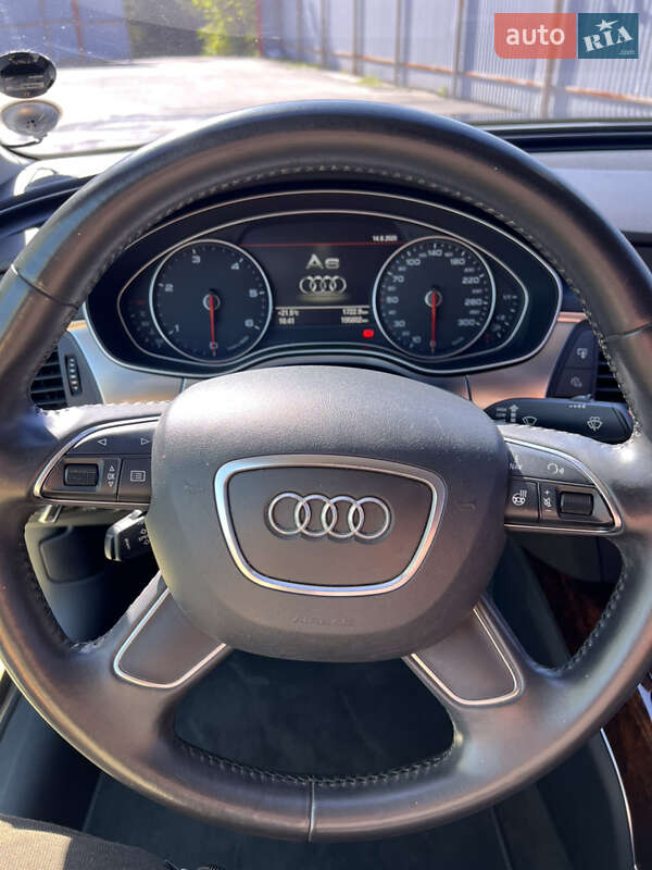 Седан Audi A6 2013 в Новояворовске