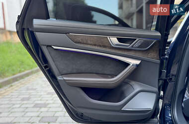 Седан Audi A6 2019 в 