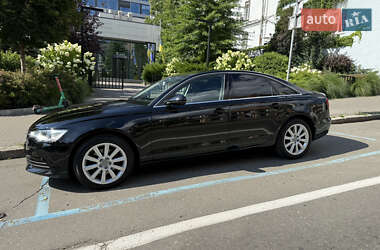 Седан Audi A6 2012 в 