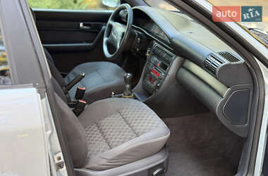Седан Audi A6 1996 в 