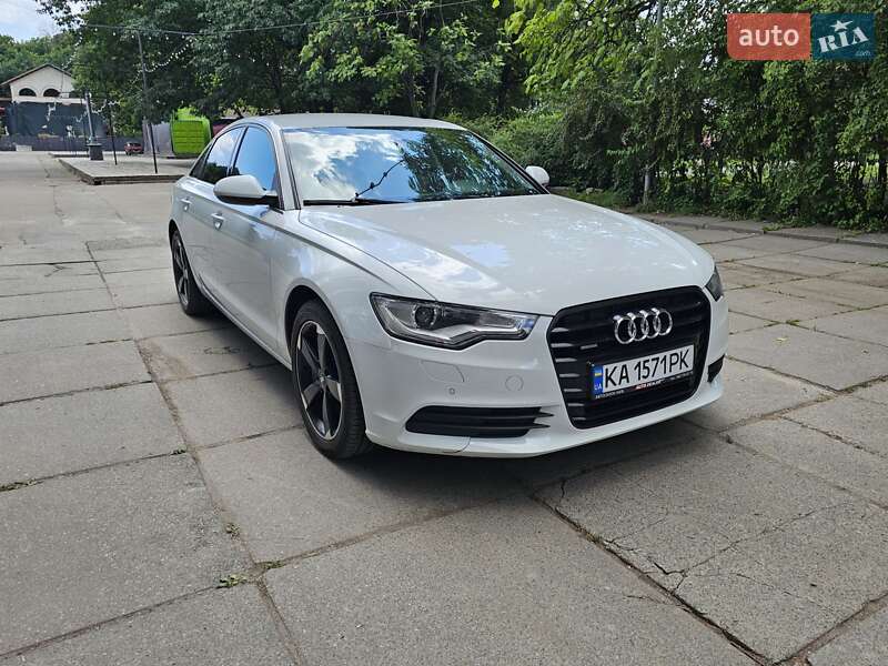 Седан Audi A6 2014 в Киеве