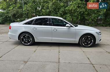 Седан Audi A6 2014 в 