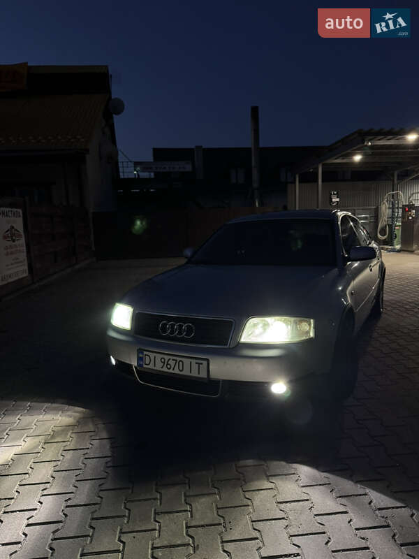 Седан Audi A6 2002 в Хотине