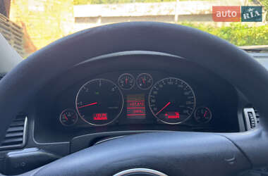 Седан Audi A6 2002 в 