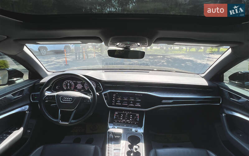 Седан Audi A6 2022 в Львове