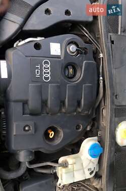 Седан Audi A6 2004 в 