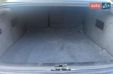 Седан Audi A6 2004 в 