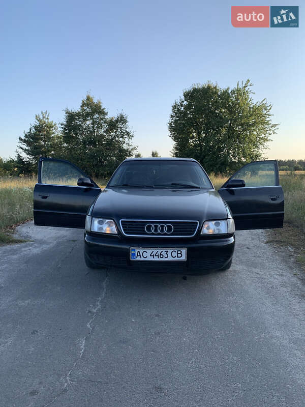 Седан Audi A6 1996 в 