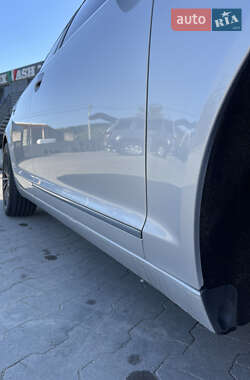 Универсал Audi A6 2011 в 