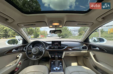 Седан Audi A6 2015 в 
