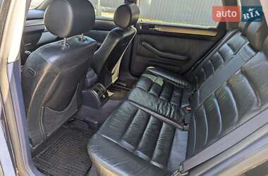 Универсал Audi A6 1998 в 