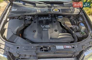 Универсал Audi A6 1998 в 