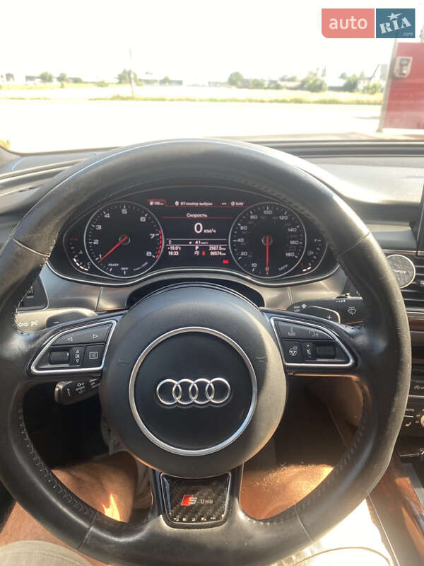 Седан Audi A6 2016 в Черновцах