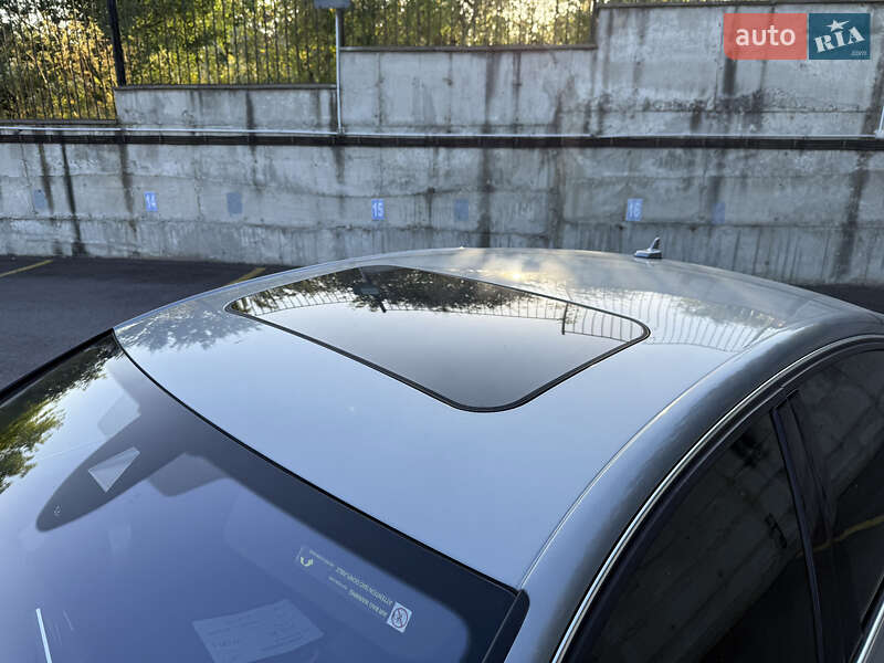 Седан Audi A6 2014 в Ровно