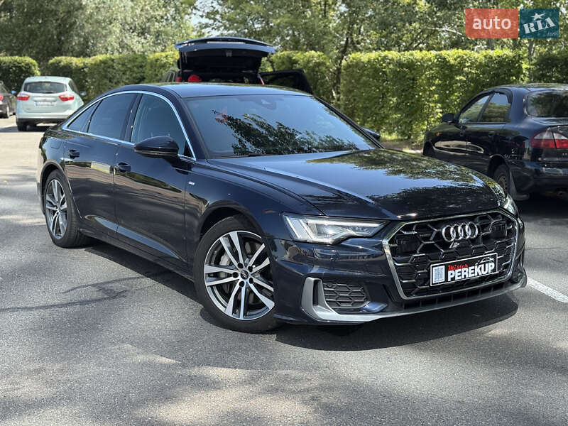 Седан Audi A6 2022 в Киеве