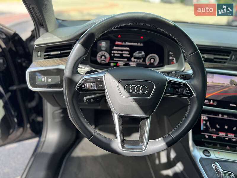 Седан Audi A6 2022 в Киеве
