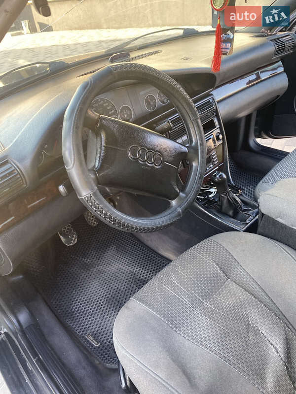 Седан Audi A6 1996 в Тернополе