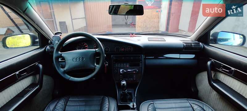 Седан Audi A6 1995 в Луцке