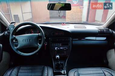 Седан Audi A6 1995 в 