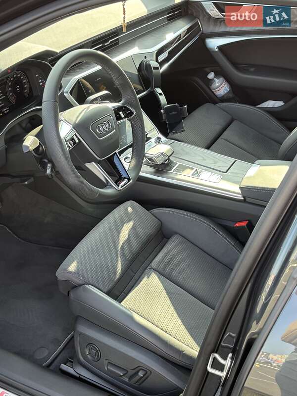 Седан Audi A6 2023 в Києві