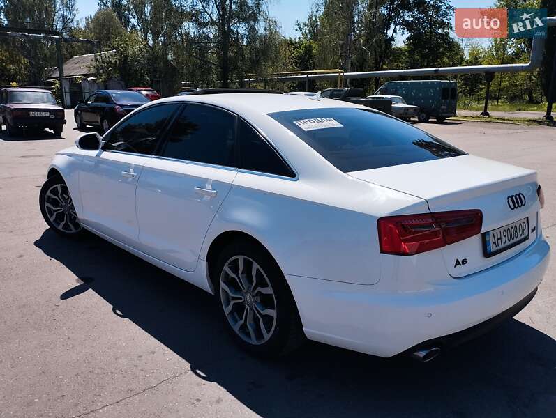 Седан Audi A6 2012 в Першотравенске