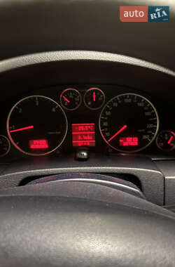 Седан Audi A6 2003 в 