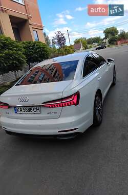Седан Audi A6 2021 в 