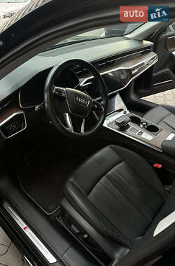 Седан Audi A6 2019 в 