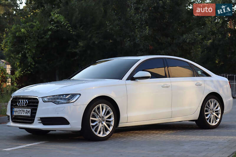 Седан Audi A6 2013 в 