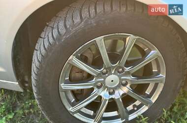 Седан Audi A6 2004 в 