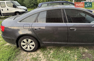 Седан Audi A6 2004 в 