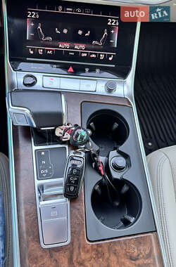Седан Audi A6 2022 в 