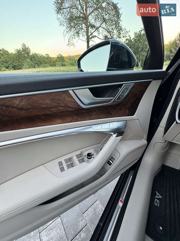 Седан Audi A6 2022 в Ужгороде