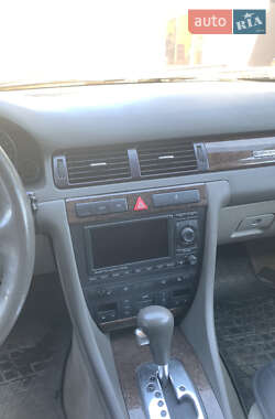 Универсал Audi A6 2004 в 