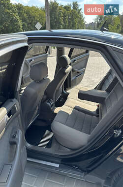 Седан Audi A6 2002 в 