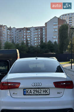 Седан Audi A6 2014 в 