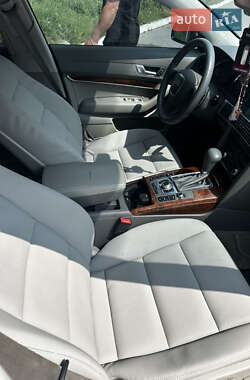 Седан Audi A6 2004 в 