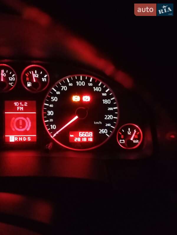 Седан Audi A6 2004 в Києві фото 18 Седан Audi A6 2004 в Києві