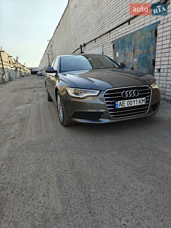 Седан Audi A6 2011 в 