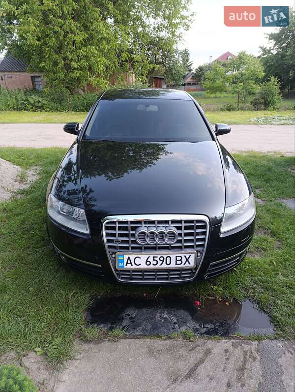 Седан Audi A6 2004 в 