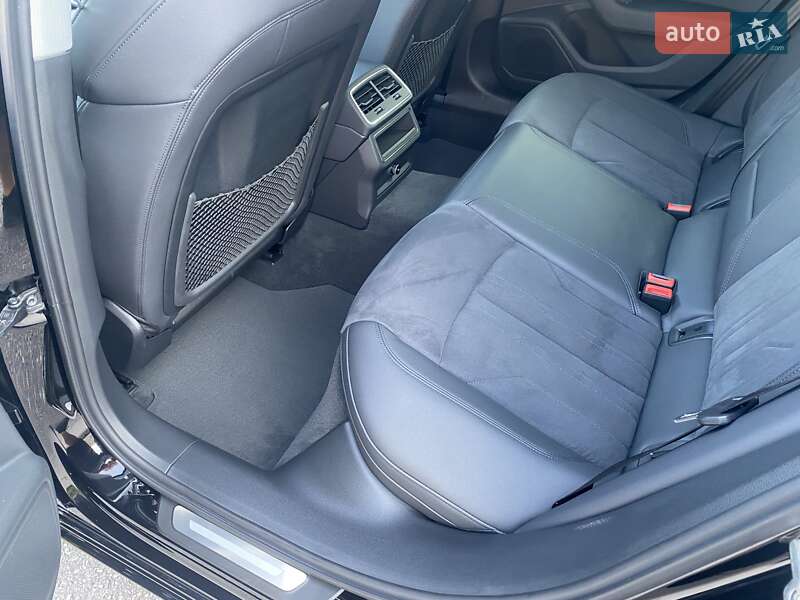 Седан Audi A6 2022 в Киеве