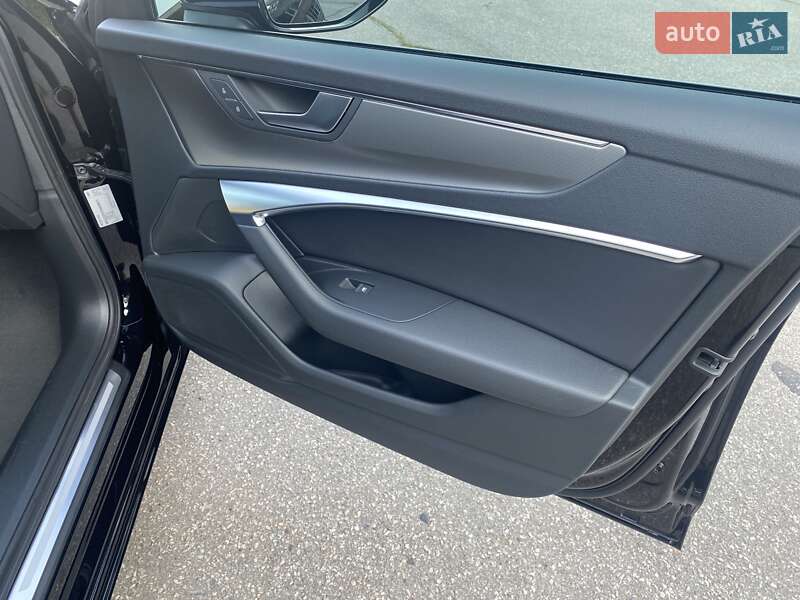 Седан Audi A6 2022 в Киеве