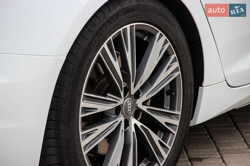 Седан Audi A6 2019 в Одессе