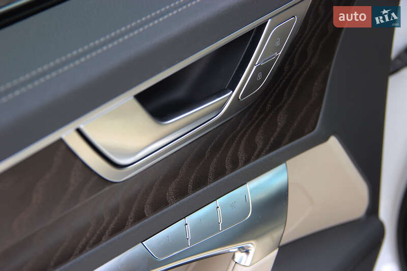 Седан Audi A6 2019 в Одессе