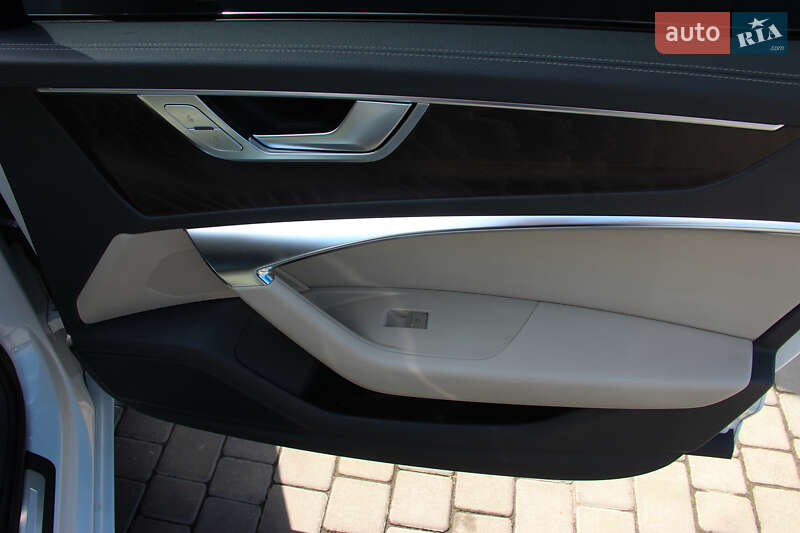 Седан Audi A6 2019 в Одессе