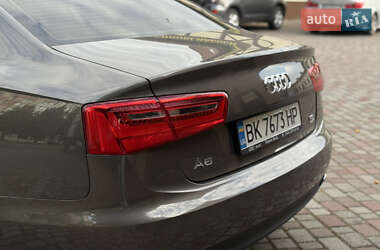 Седан Audi A6 2011 в 
