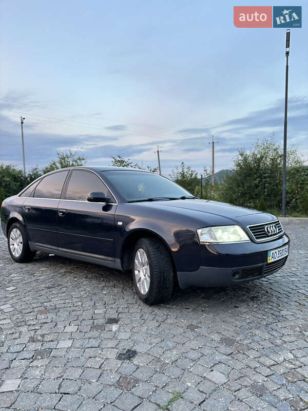 Седан Audi A6 2000 в Иршаве