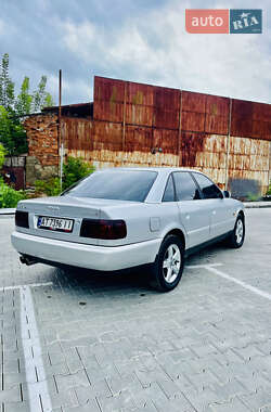 Седан Audi A6 1995 в 
